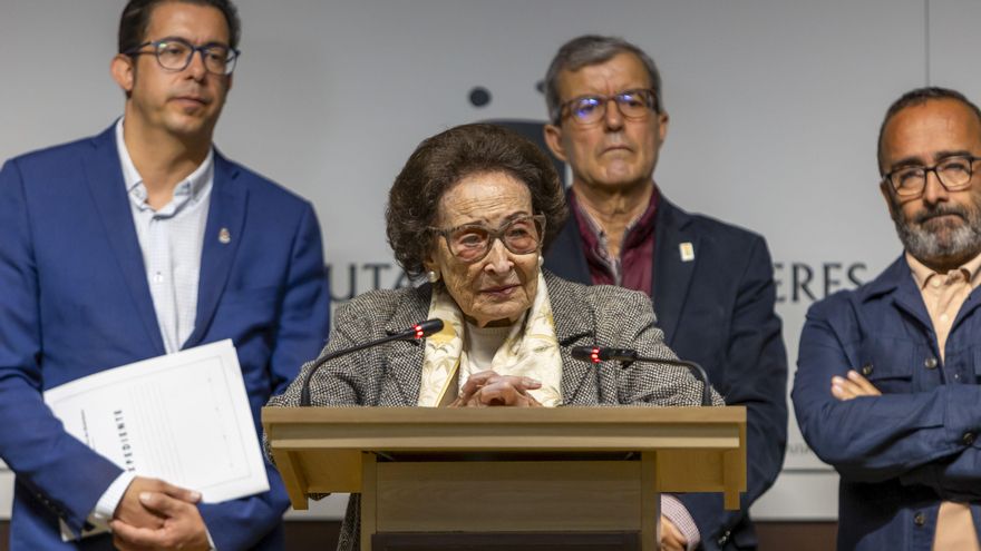 Identificados en Cáceres los restos de siete fusilados por el franquismo, entre ellos el padre del conductor de 'el 47'