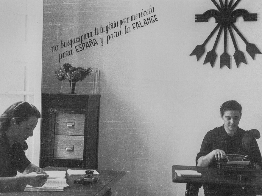 Sección femenina de Falange Española en Palma