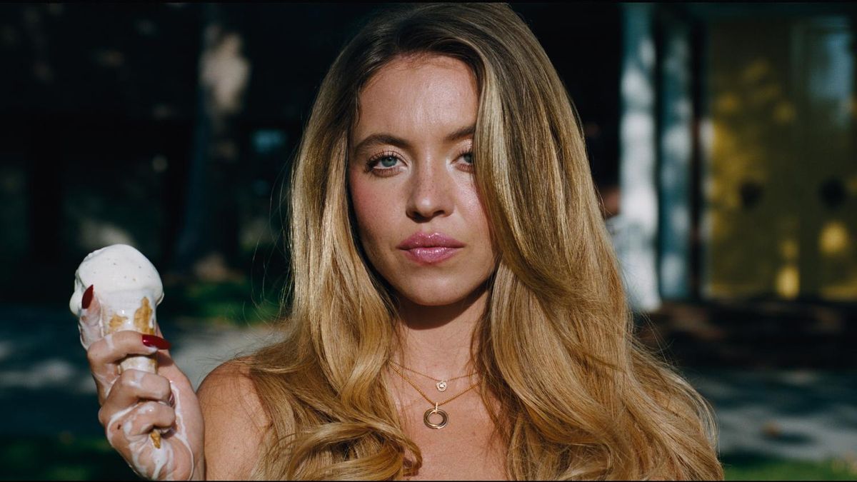 Sydney Sweeney, en una escena de la temporada 3 de 'Euphoria'