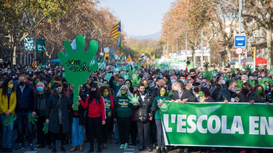 Ni inmersión ni 25% de castellano: Catalunya explora un nuevo consenso sobre el modelo lingüístico