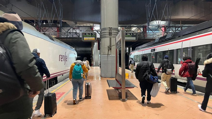 El tren que salió de Badajoz el jueves y llegó a Madrid el viernes: casi 7 horas de viaje