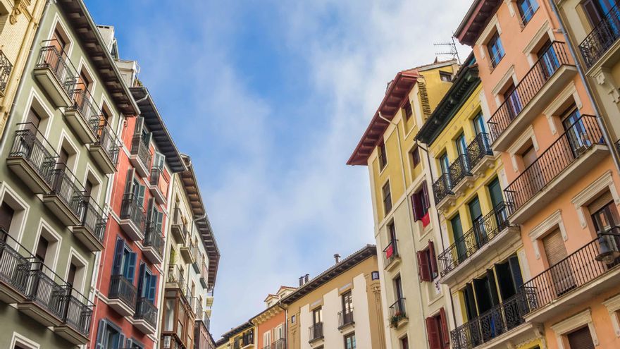 El Ayuntamiento de Pamplona acuerda no dar más licencias de apartamentos turísticos en el Casco Viejo de la ciudad