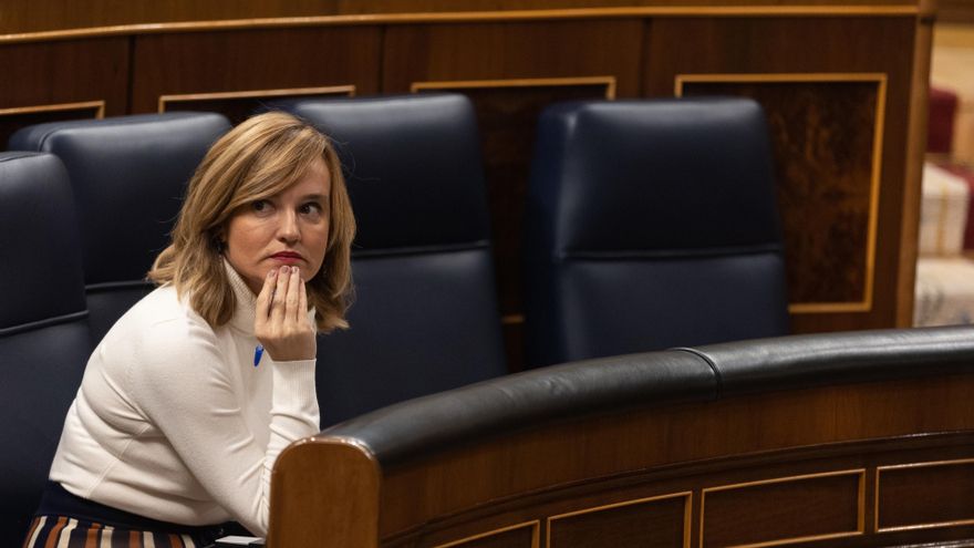 La ministra de Educación y portavoz de la dirección del PSOE, Pilar Alegría, en una sesión plenaria en el Congreso de los Diputados, a 23 de noviembre de 2022, en Madrid (España). Los Presupuestos Generales del Estado (PGE) para 2023 llegaron al Pleno del