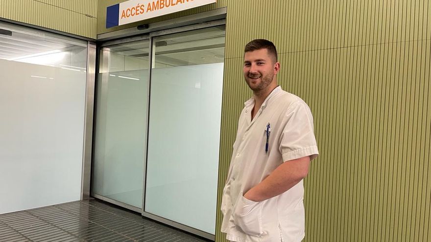 De Córdoba a Barcelona: enfermeros a los que el SAS no renovó el contrato emigran para poder trabajar