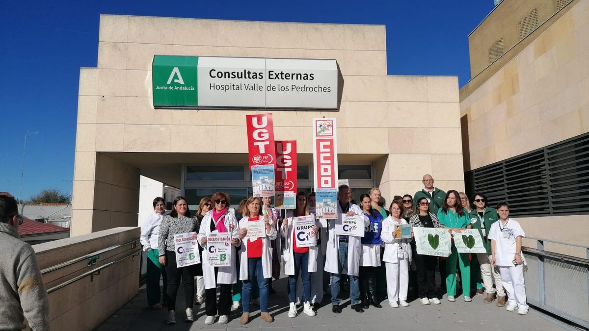 Movilización de los Técnicos en Cuidados Auxiliares de Enfermería (TCAE) en el Hospital Valle de los Pedroches.