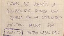 Cartel dejado por un vecino al periodista Nacho Duque