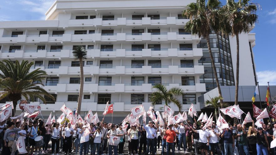 La huelga turística en provincia de Santa Cruz de Tenerife suma un apoyo del 70 %, según los sindicatos