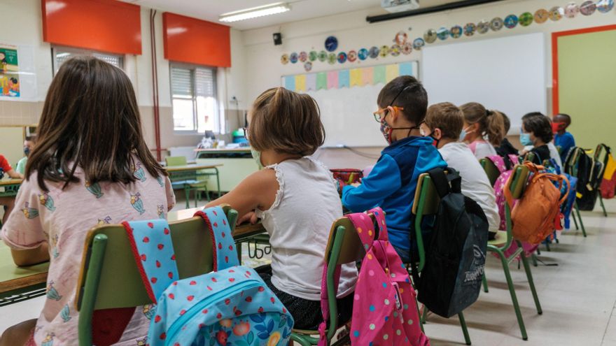 Una ‘vuelta al cole’ en Canarias con aulas para alumnado de dos años, currículos aún en borradores y nueva ley