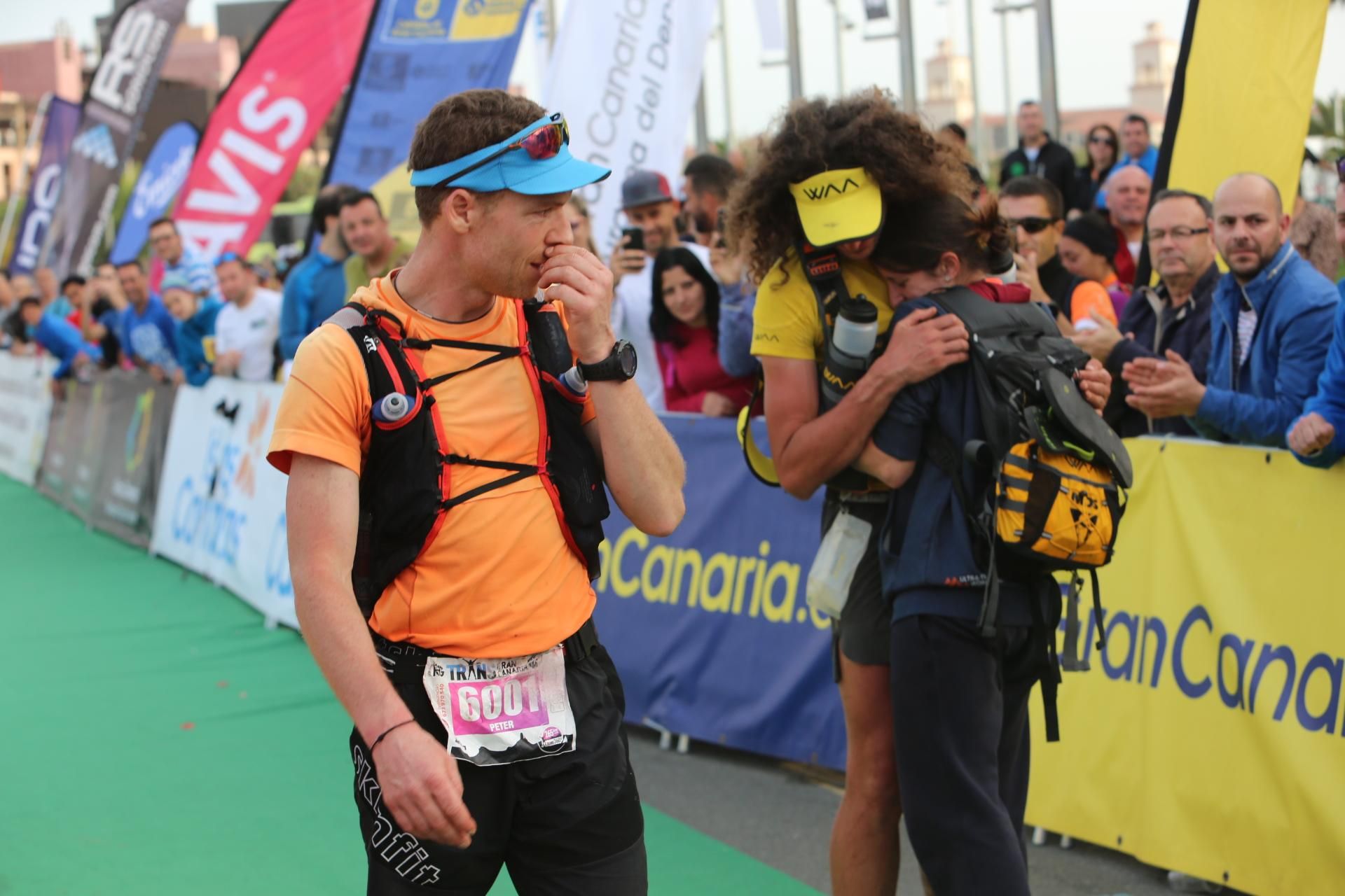 Entrada a meta de Peter Kienzl y Luca Papi. Alejandro Ramos.