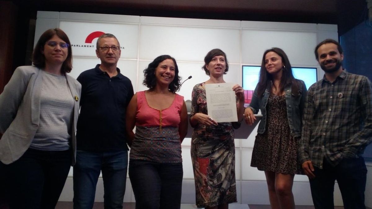 JxCat, ERC, PSC, CatECP y la CUP registran una ley en el Parlament para proteger a denunciantes de corrupción