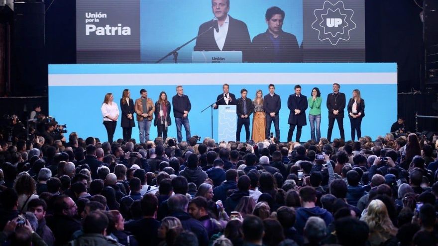 Massa: "Quiero convocar a una nueva mayoría. Como Néstor, abrazar a los radicales y sectores del campo popular"