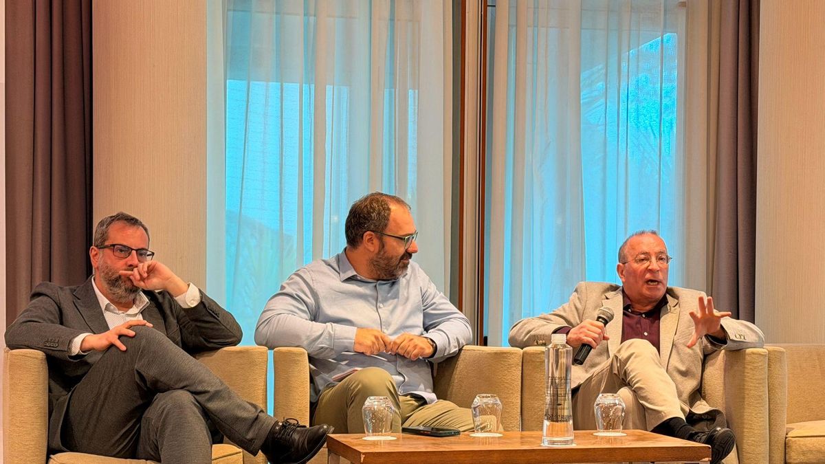 Jornada 'Ética e IA' en Asturias: de la necesidad de poner límites a la inteligencia artificial a tener un "sano escepticismo"