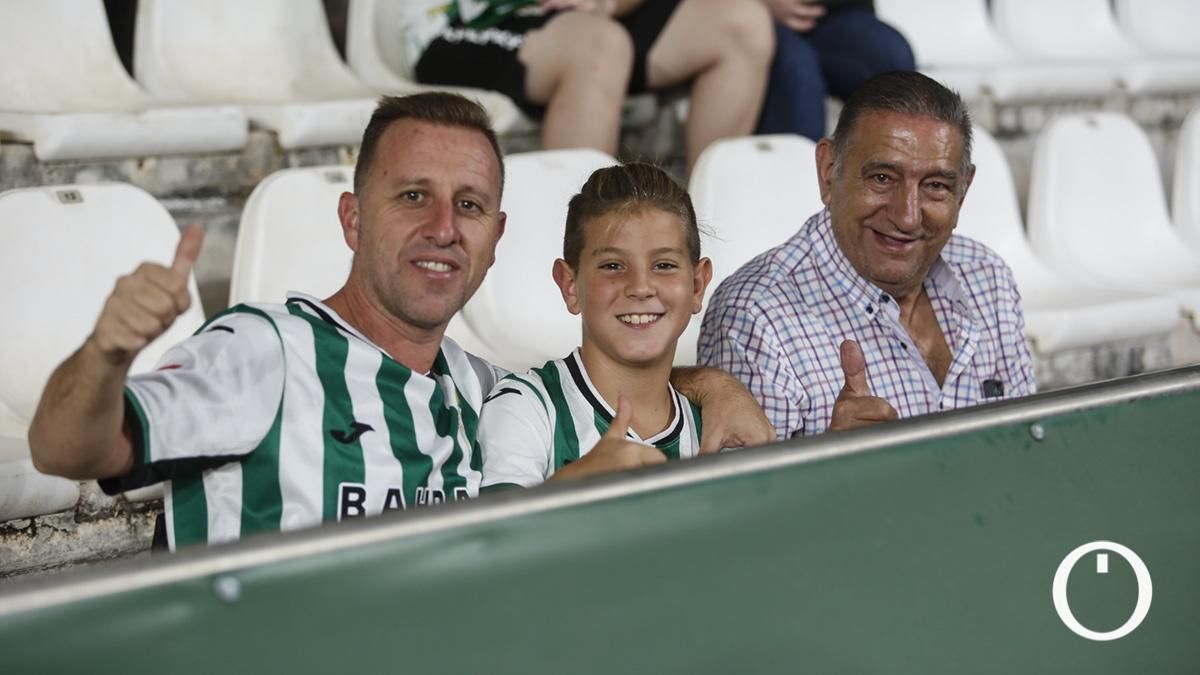 Grada Blanquiverde del Córdoba CF - CD Castellón