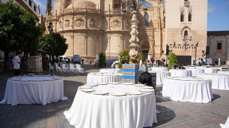 El Ayuntamiento alega el "gran impacto mediático" de la gala VIP al pie de la Giralda para justificar su autorización