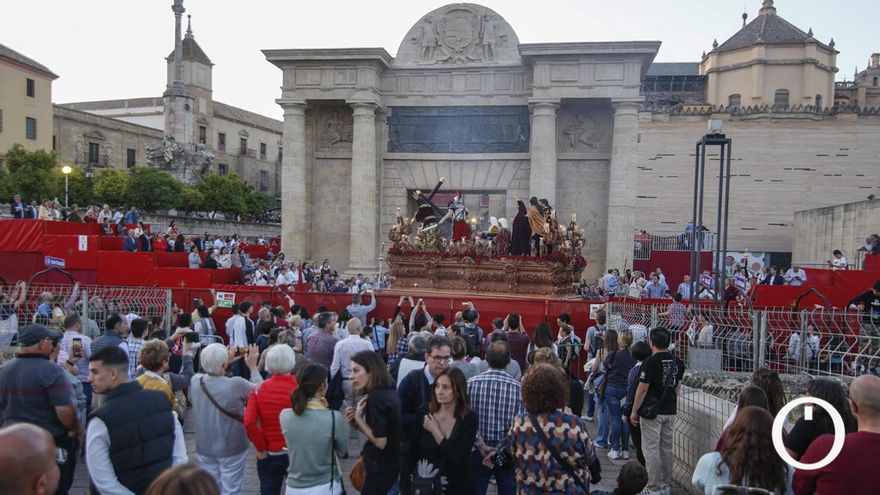 La Intervención advierte que el Ayuntamiento está "sobrefinanciando" a la Agrupación de Cofradías