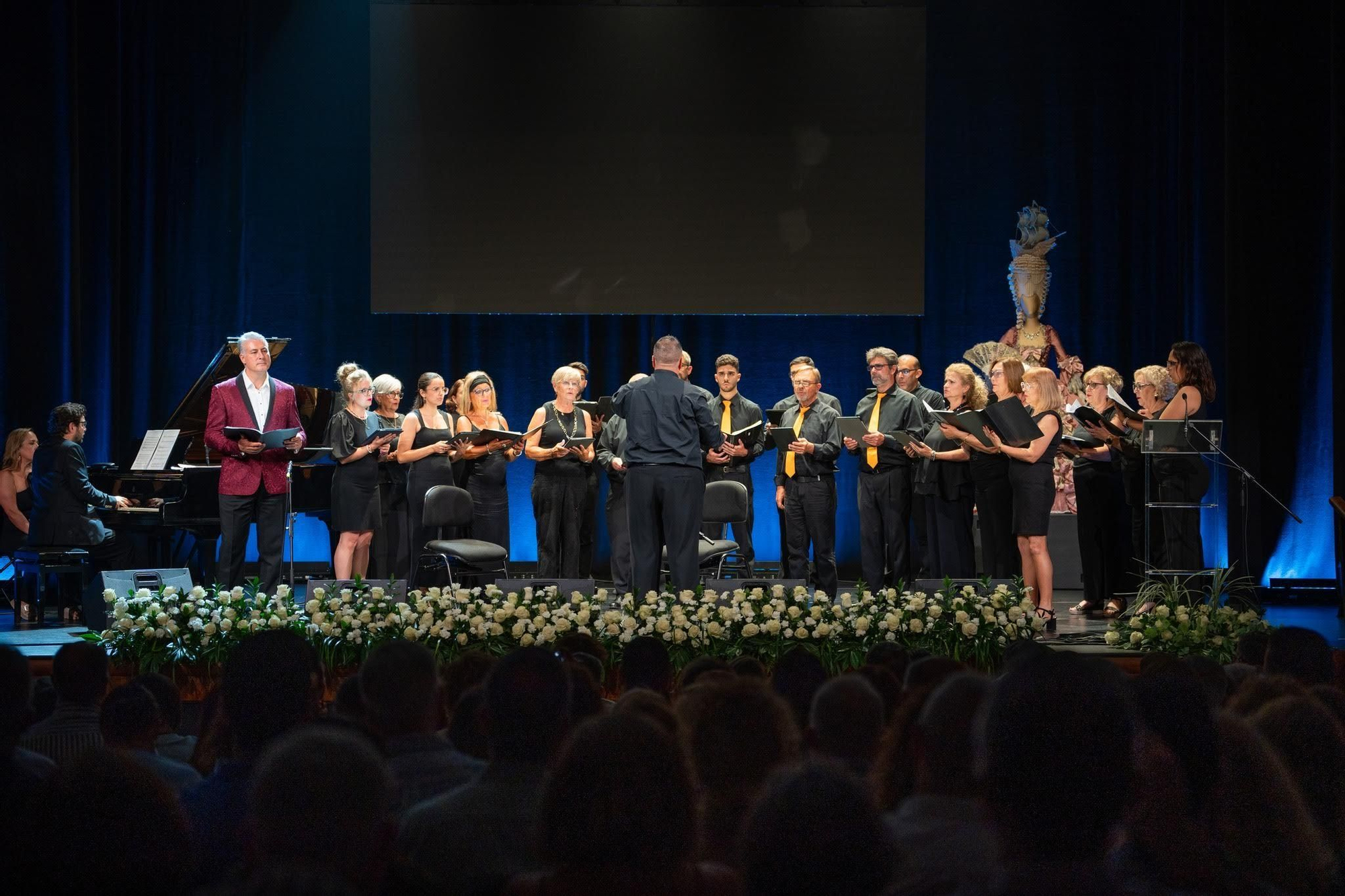 Una decena de artistas rinden homenaje al compositor palmero Luis Cobiella en la Fiesta de Arte de La Bajada.
