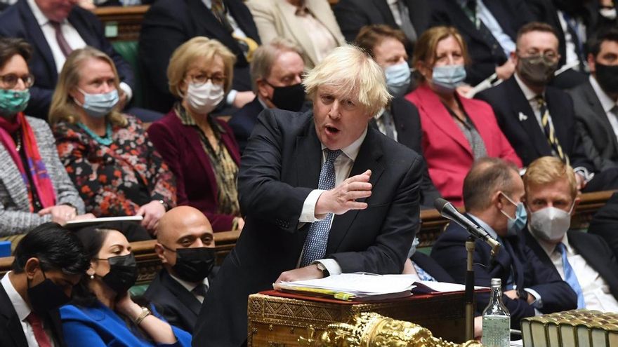 Boris Johnson sufre la mayor rebelión interna de su mandato por los pasaportes COVID
