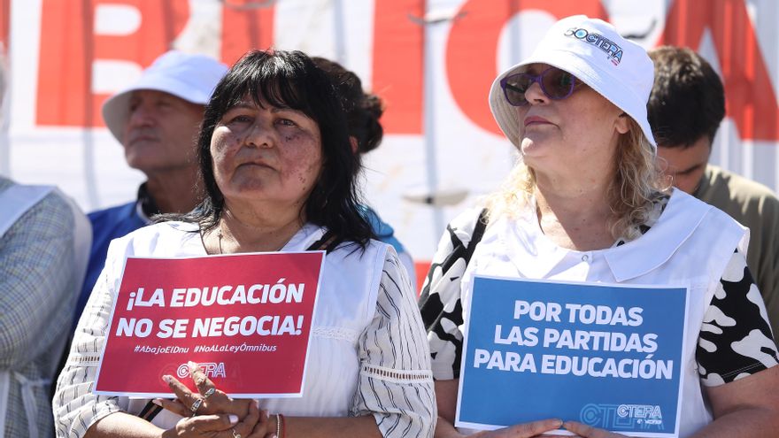 El Gobierno mandará un proyecto al Congreso para modificar la Ley de Educación y "penar el adoctrinamiento" en las escuelas