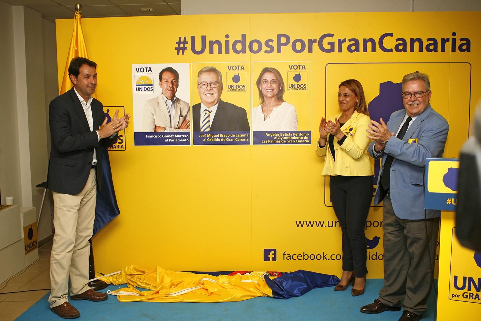 Pegada simbólica de carteles de campaña electoral. Foto: Alejandro Ramos