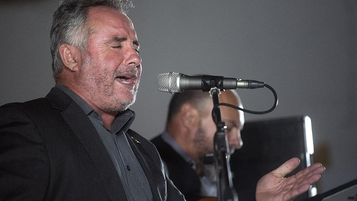 Antonio Porcuna 'El Veneno' al cante