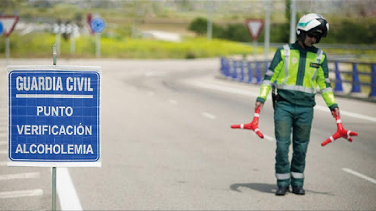 Control de alcoholemia de la Guardia Civil.
