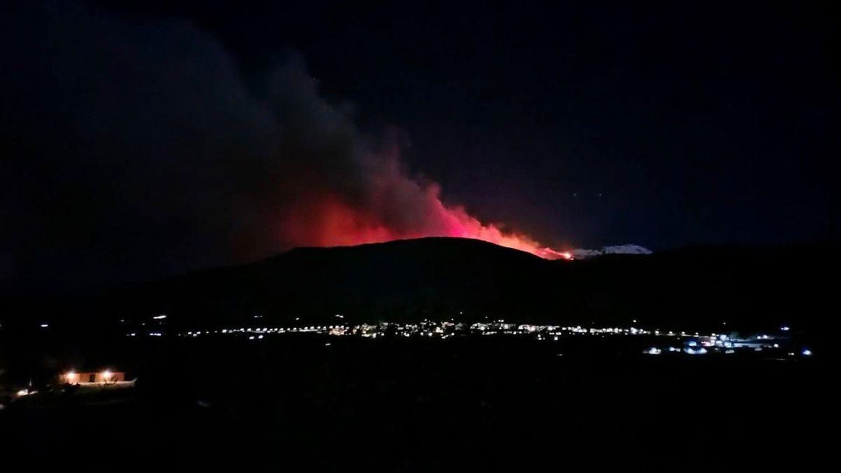 El incendio de Losar de la Vera arrasa cerca de 500 hectáreas y sigue activo en nivel 0