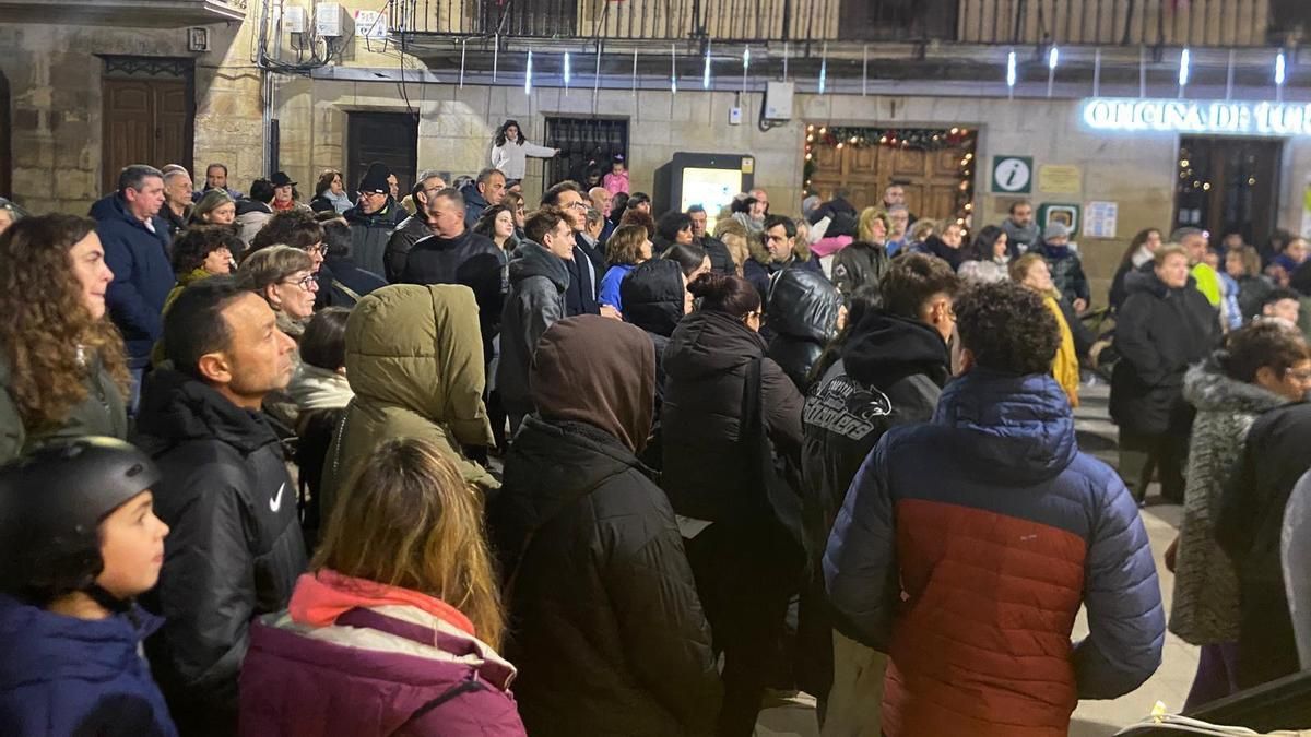 Concentración en Cenicero tras el derrumbe