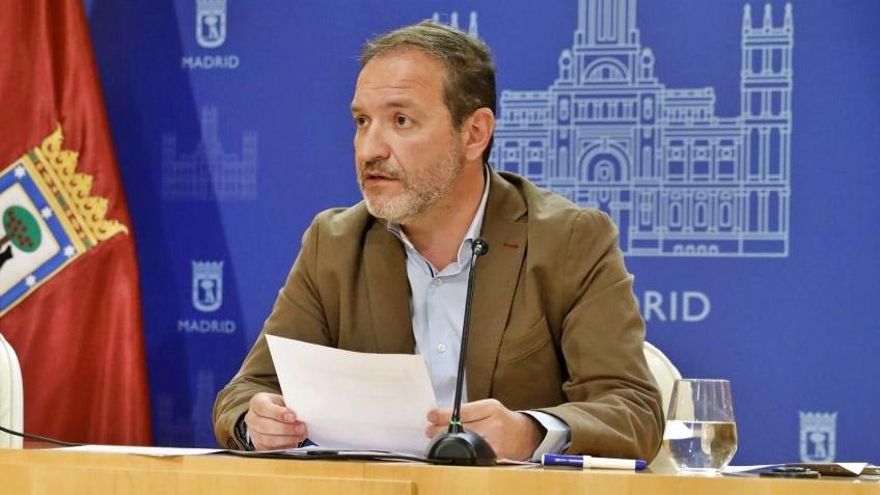 La promotora Vía Ágora cancela el contrato con el exdelegado de Urbanismo de Madrid por incompatibilidad