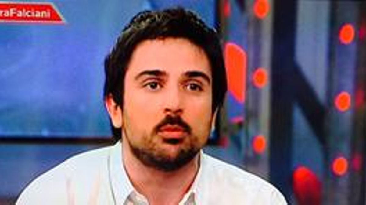 El tertuliano de Podemos Ramón Espinar se desliga de la polémica por la tarjeta black de su padre