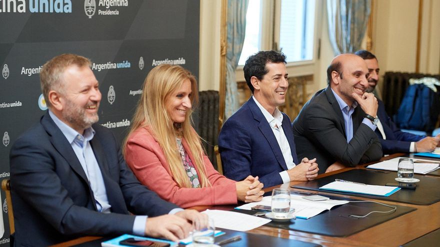 El Gobierno anunció la normalización de los trámites de ingreso al país