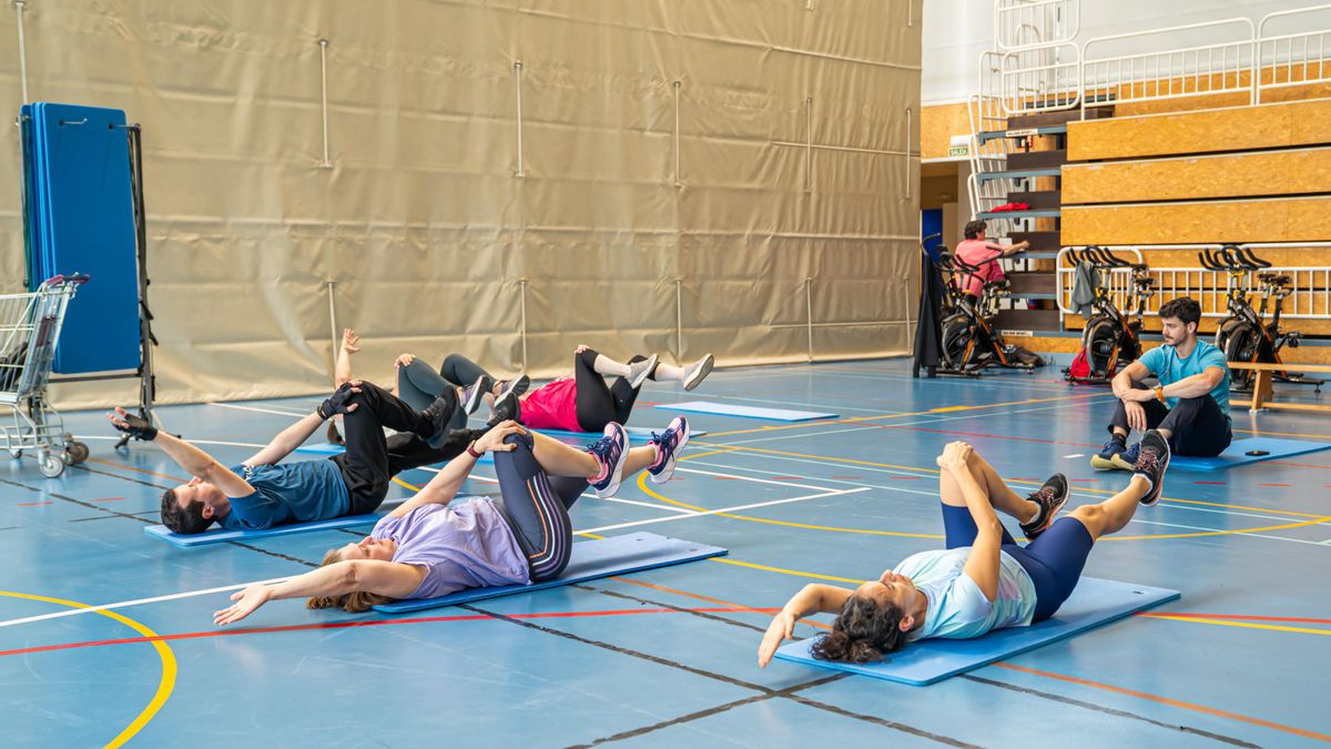 La UR pone a su personal a hacer ejercicio para demostrar los efectos de la actividad física sobre la salud laboral