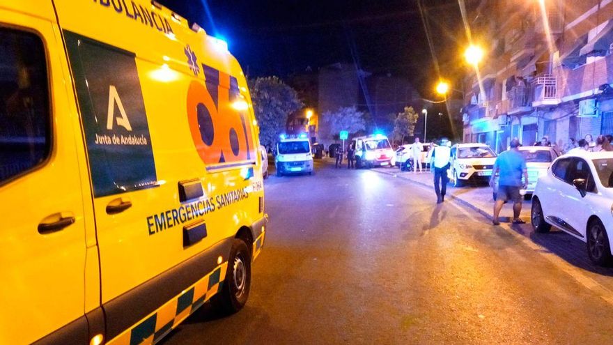 Un hospitalizado en la UCI y una chica herida en dos atropellos en la capital