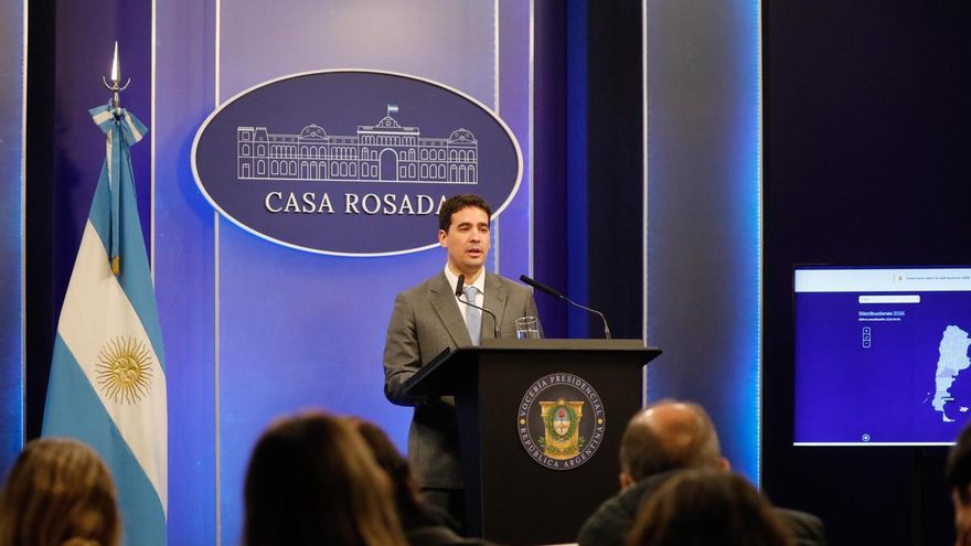Muchas preguntas y pocas respuestas: Ravier volvió a esquivar los temas incómodos para el Gobierno