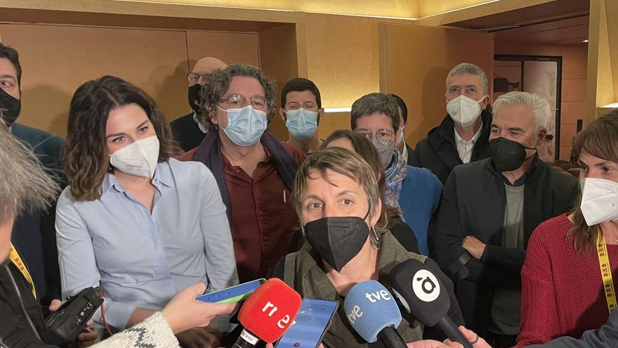 Compromís apaga el conato de incendio interno y refrenda a Papi Robles como portavoz en las Corts Valencianes por unanimidad