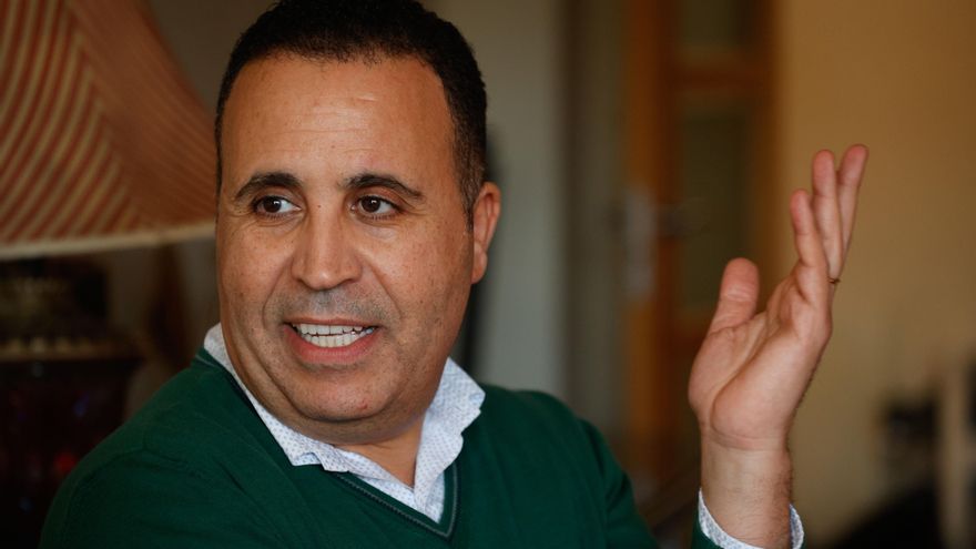 Hamid, en la conversación con elDiario.es en el salón de su casa