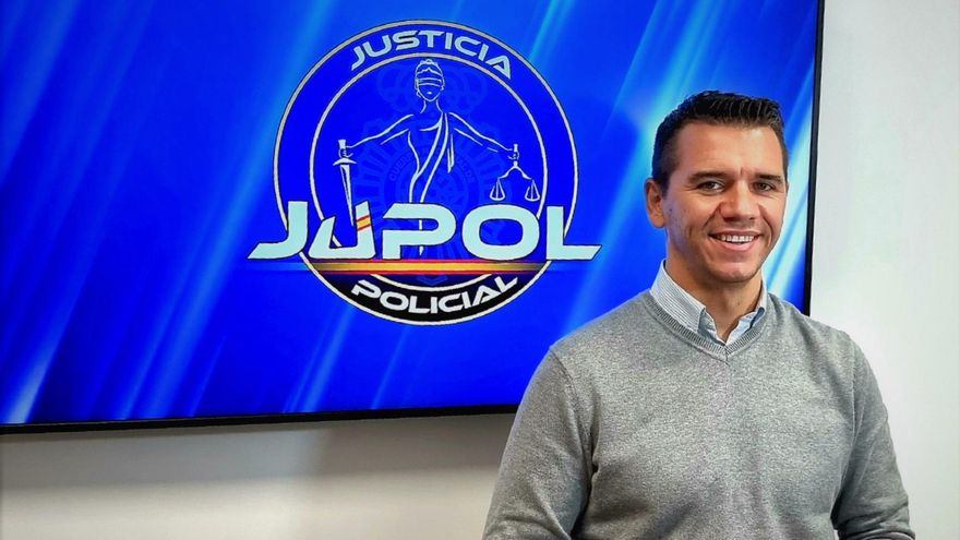 Archivo - El sindicato mayoritario de la Policía Nacional, JUPOL, ha nombrado a Aarón Rivero su nuevo secretario general.