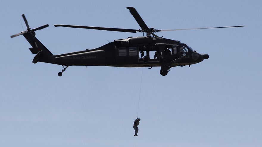 Accidente de un helicóptero militar colombiano deja seis heridos y 11 desaparecidos