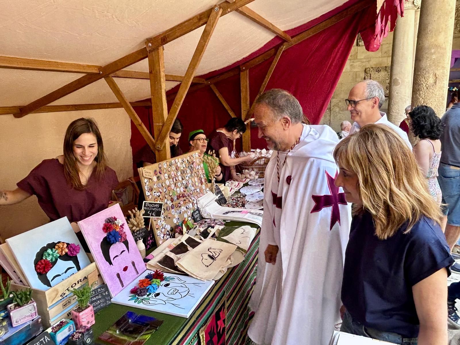 Feria Medieval de los Centros Sociales de la Diputación en el Palacio de los Guzmanes
