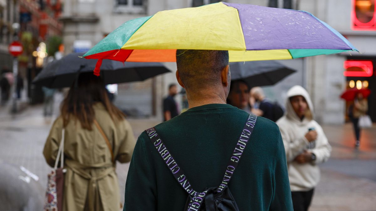 La lluvia no remite y este miércoles descarga con fuerza en ocho comunidades