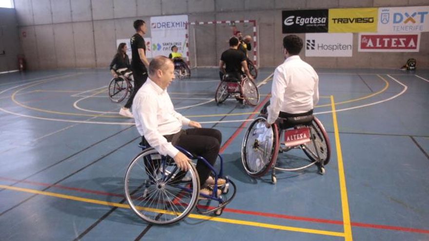 El equipo de Hospiten se suma al entrenamiento del ADEIN Tenerife Fundación CB Canarias