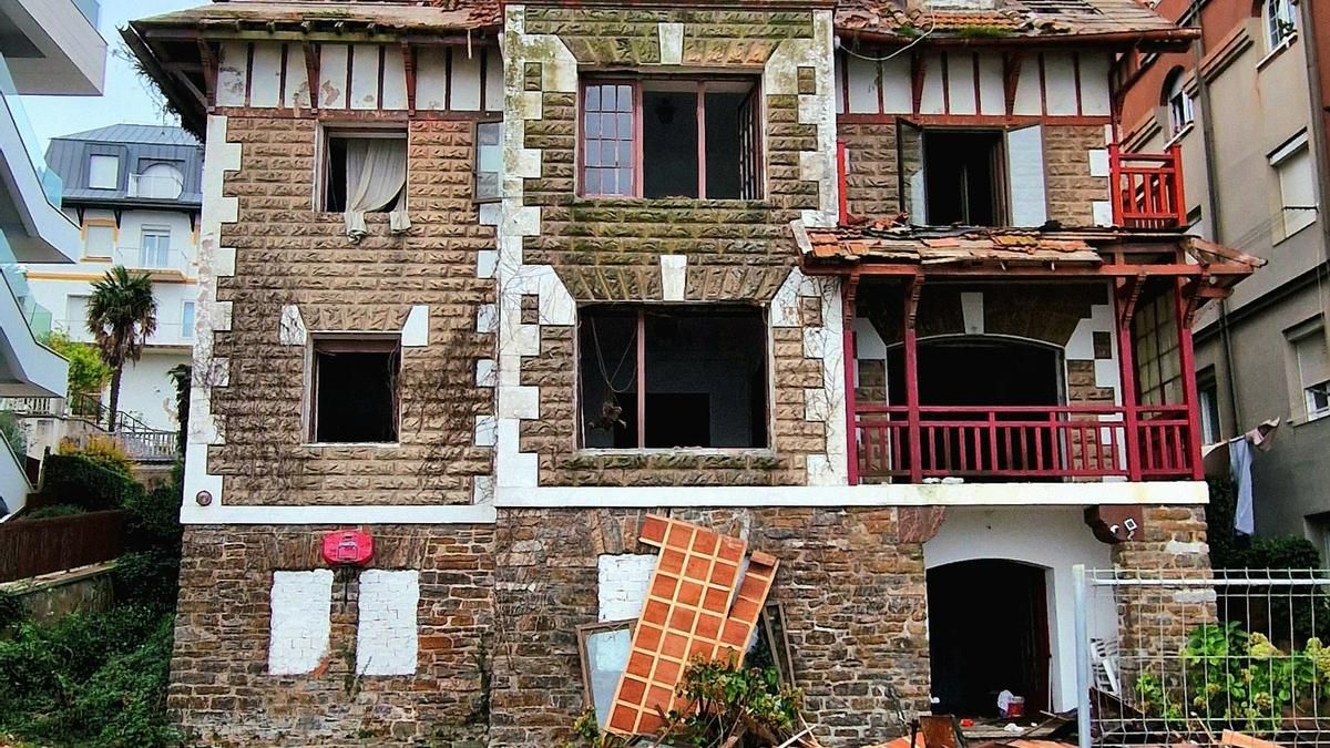 Segundo edificio histórico demolido en Donostia en poco más de una semana: La villa Gure Baitha desaparece pese a su protección