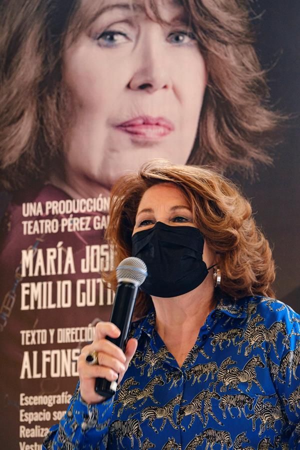 La actriz María José Goyanes en un momento de la presentación este lunes en rueda de prensa de 'Galdós Enamorado'