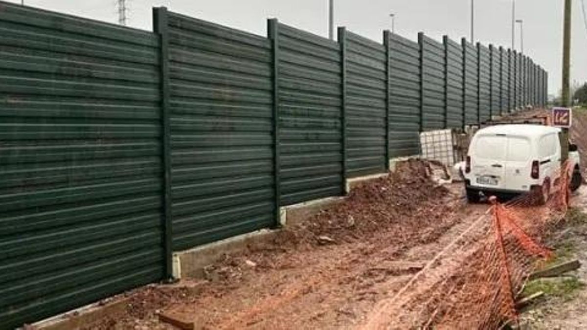 Transportes invertirá 12 millones en pantallas acústicas para reducir el ruido de la autovía en Solares, Torrelavega, Maliaño, Astillero y Heras