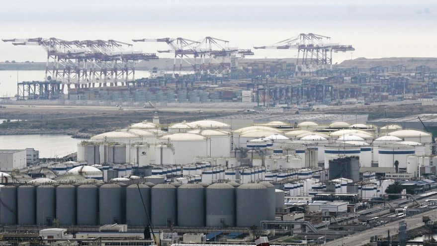 Confirmada la condena a 15 años de cárcel a un inspector de Policía por liderar una red de 'narcos' en el Puerto de Barcelona