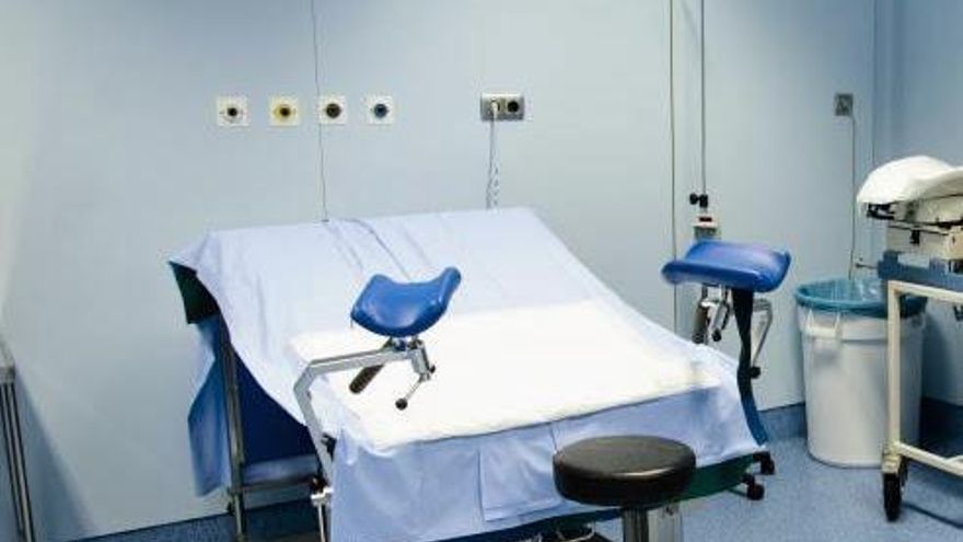 El Tribunal Superior de Galicia califica por primera vez de violencia obstétrica los daños sufridos por una mujer en el parto