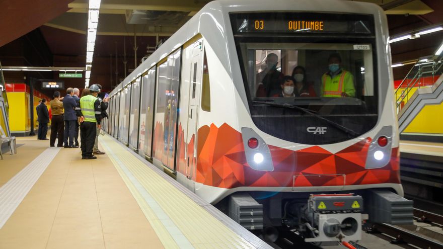 El Metro de Quito supera 5 millones de viajes mensuales y analizarán comprar nuevos trenes