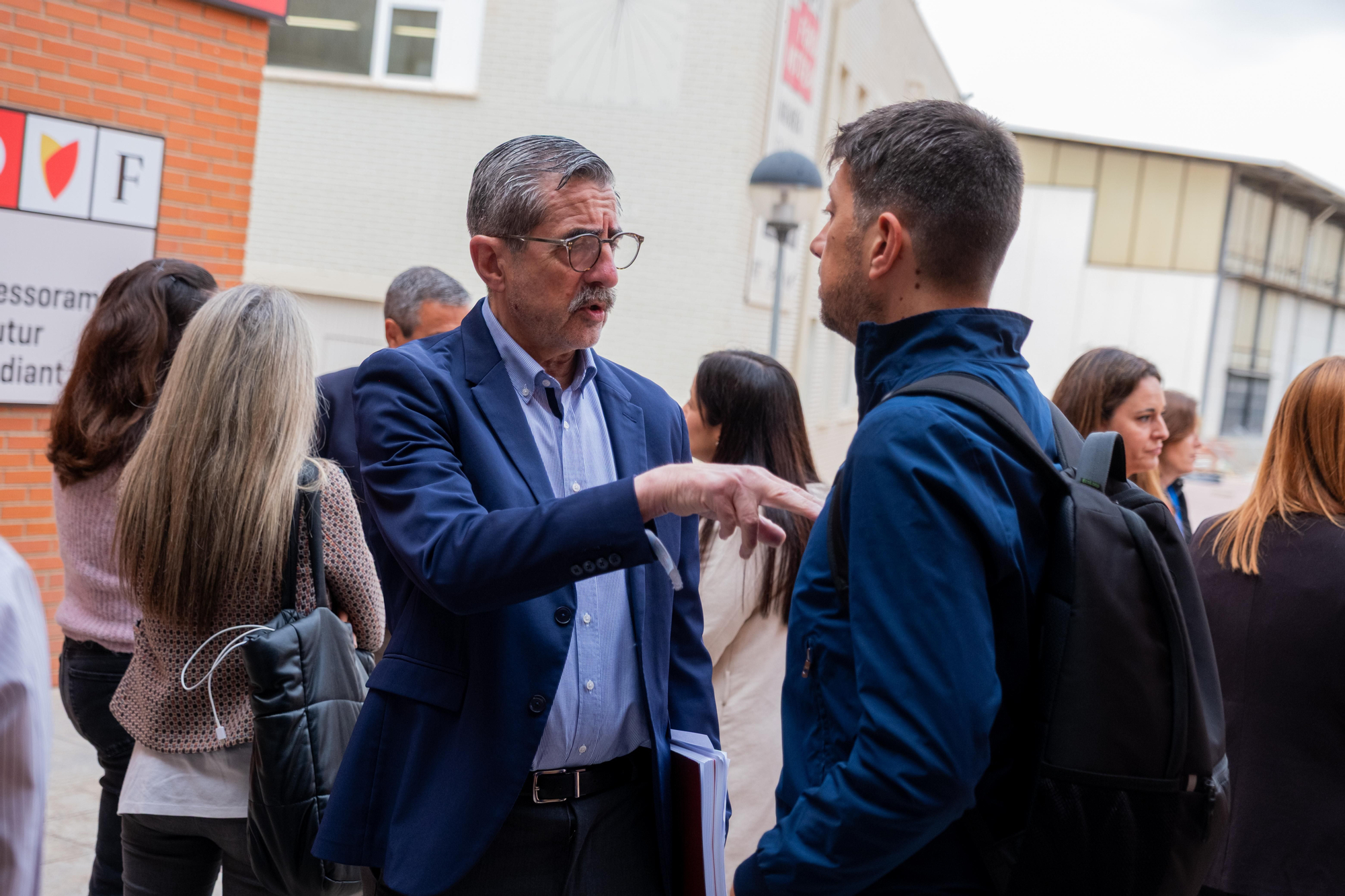 José María Ángel dialoga con Joan Àngel Conca.