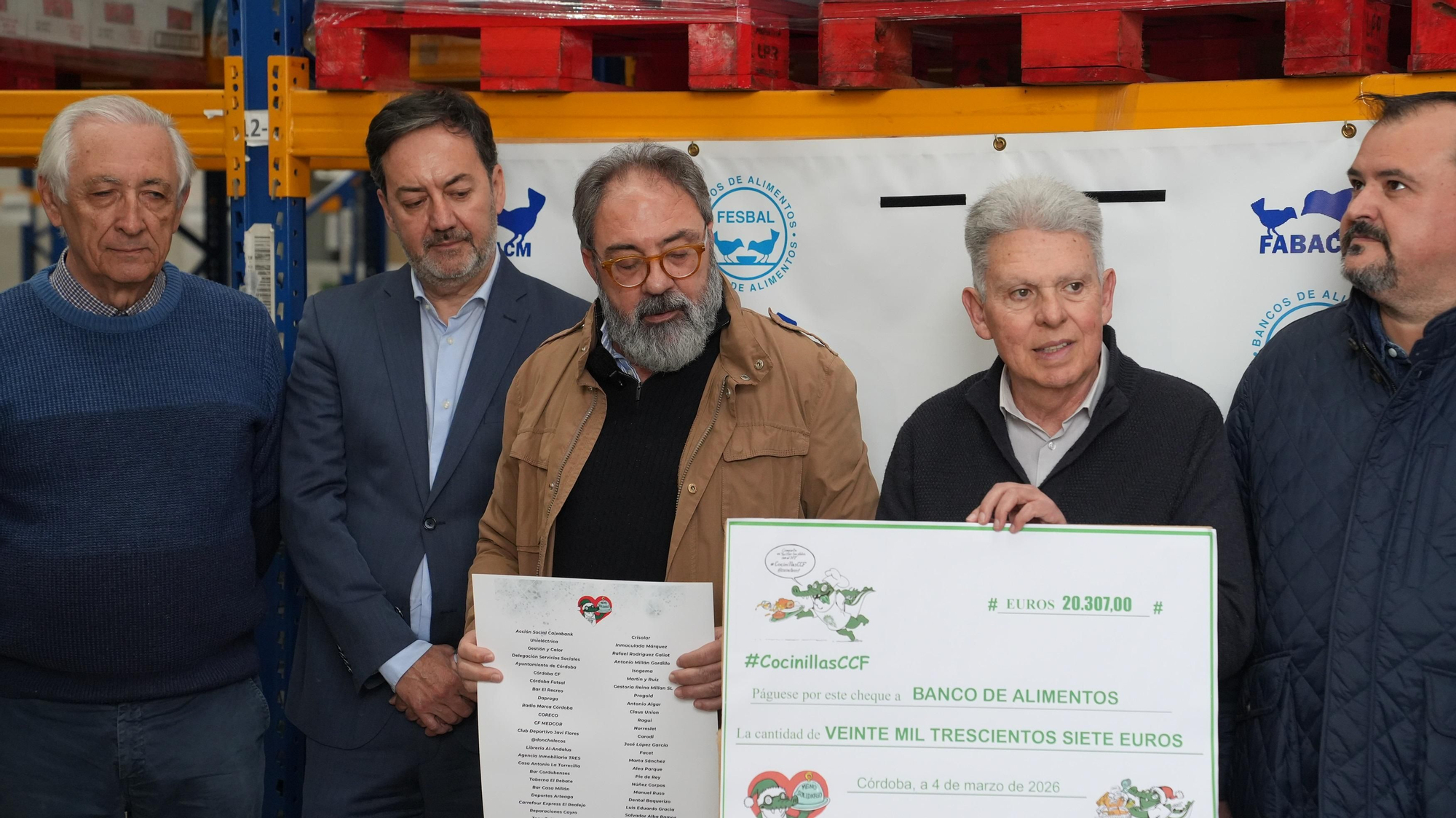 Entrega del cheque simbólico al Banco de Alimentos por el Calendario Solidario y del Menú de Nochebuena Cocinillas CCF