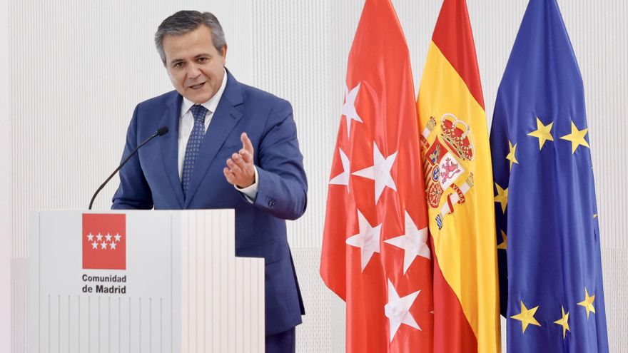 Archivo - El consejero de Vivienda, Transportes e Infraestructuras, Jorge Rodrigo