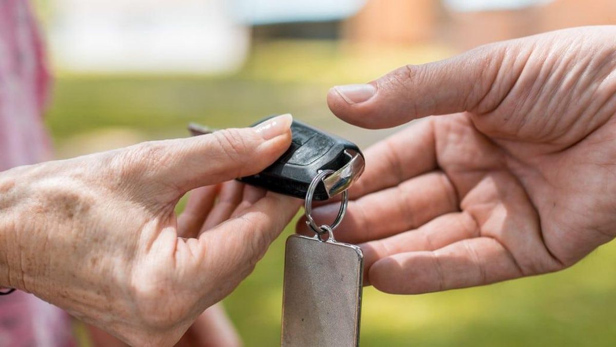 Conductores mayores: el complejo dilema entre independencia y seguridad